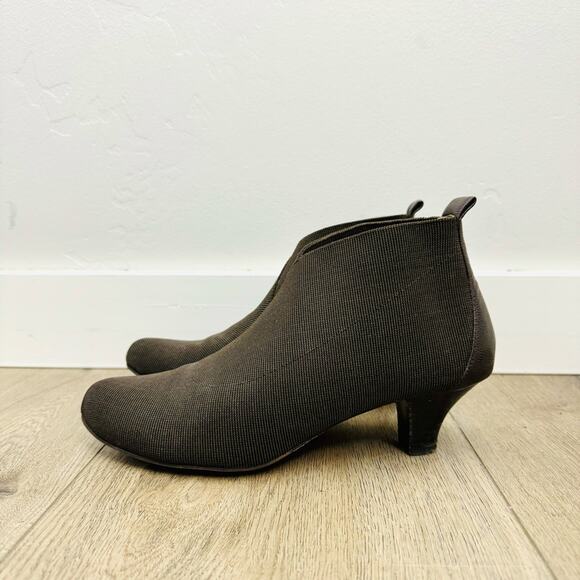 Gentle souls by Kenneth Cole green heeled booties woman’s 7.5 - Picture 1 of 11